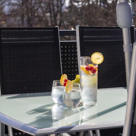 Noblenest: Terrasse - Netflix - Kaffee Appartement Wenen Buitenkant foto