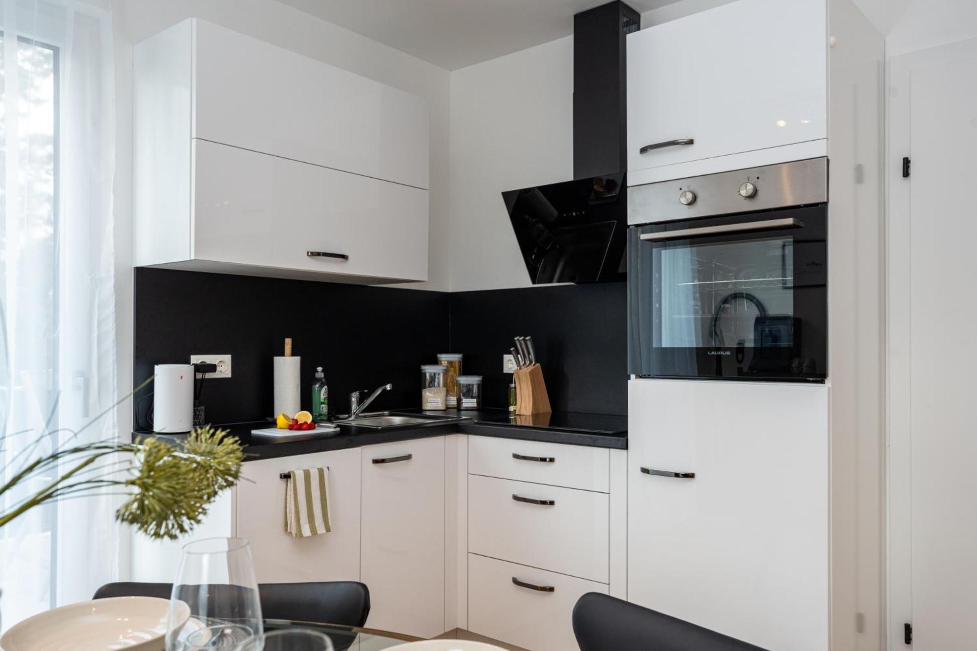 Noblenest: Terrasse - Netflix - Kaffee Appartement Wenen Buitenkant foto