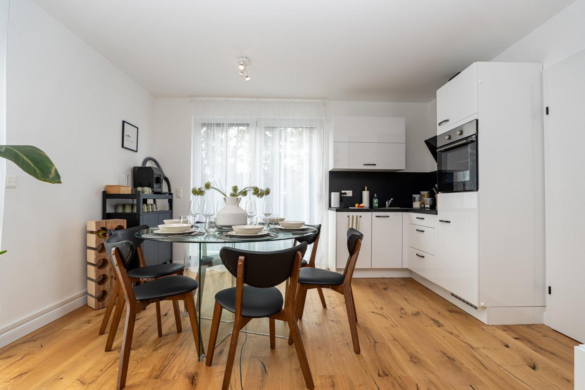Noblenest: Terrasse - Netflix - Kaffee Appartement Wenen Buitenkant foto