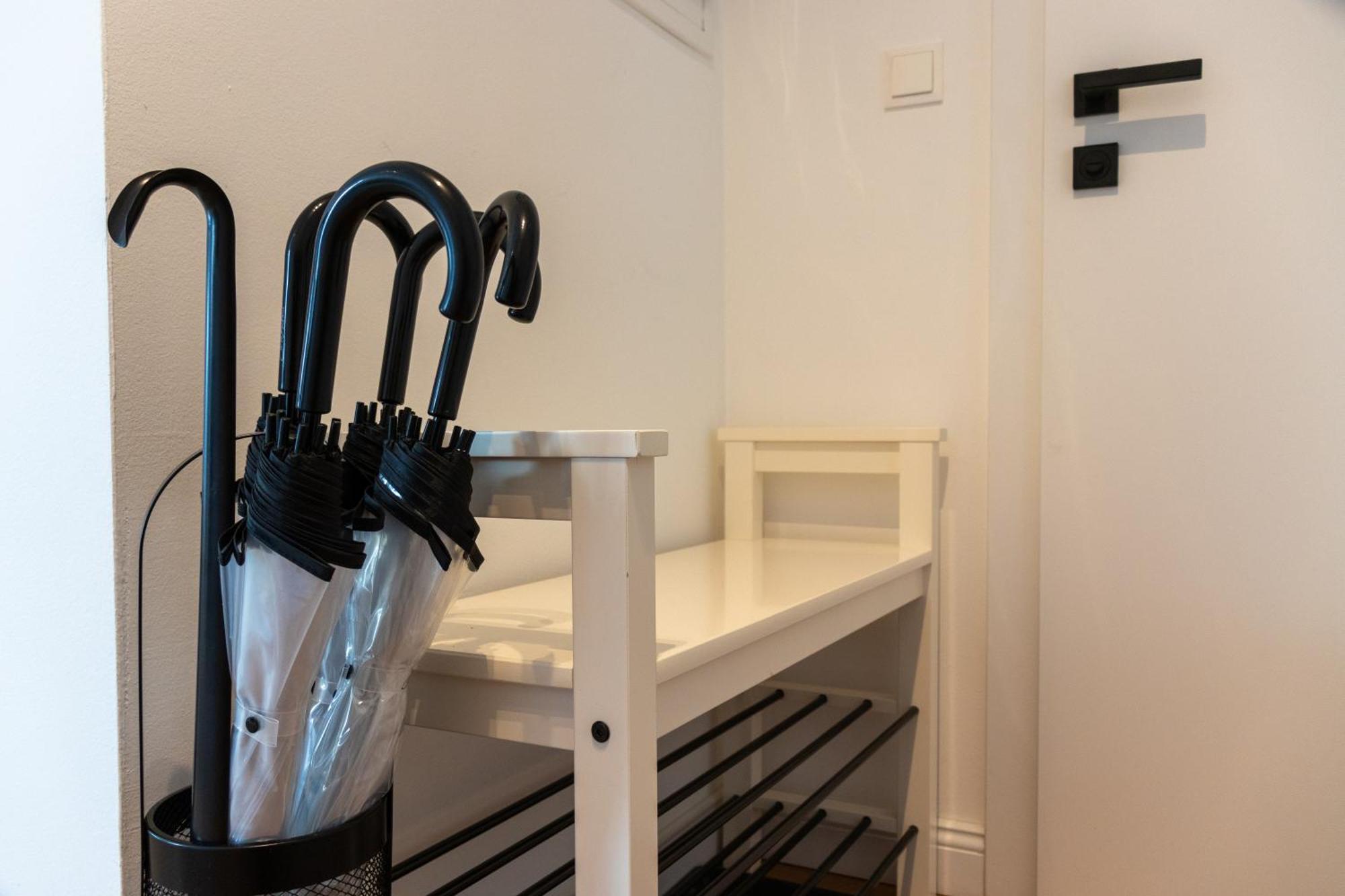 Noblenest: Terrasse - Netflix - Kaffee Appartement Wenen Buitenkant foto